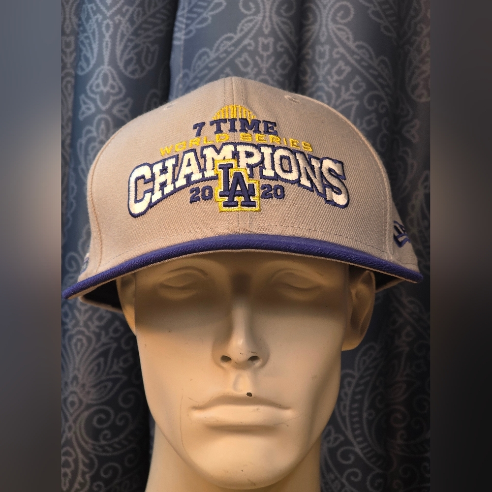 New Era Los Angeles Dodgers 9Fifty SnapBack 2020 World Series Champions 7 Times